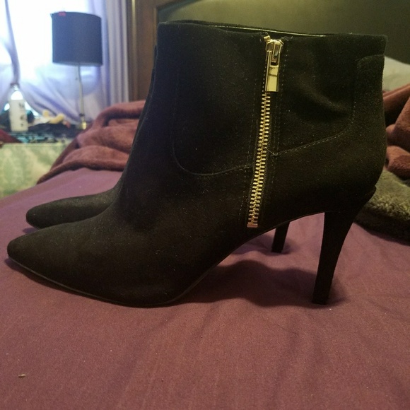 Nine West Heel Booties - Picture 2 of 4